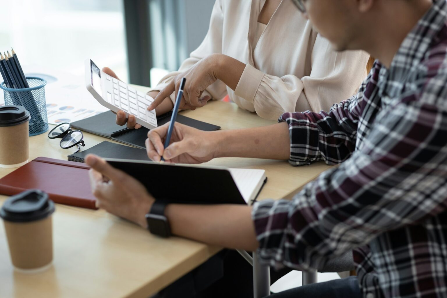 Common Financial Mistakes That Prevent Long-Term